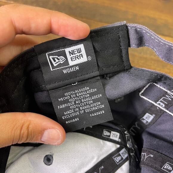 New Era Women's Houston Texans Canvas Cap Hat Crucial Catch Cancer NFL Football - Picture 6 of 8